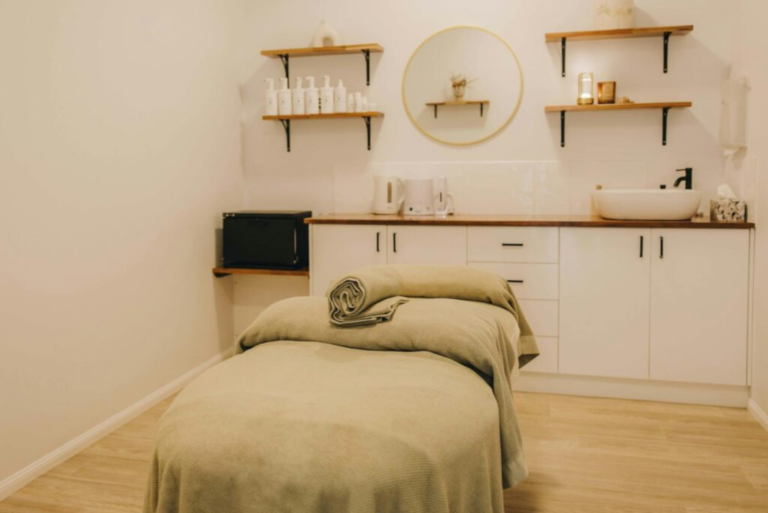 deluxe pamper